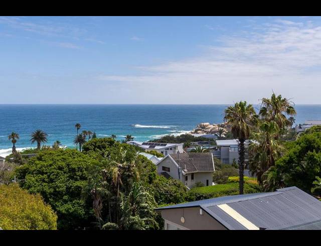 4 BEDROOM HOUSE FOR SALE IN LLANDUDNO